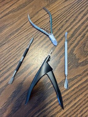 Manicure Tool Set – Stainless Steel & Matte Black Cuticle Nipper Kit